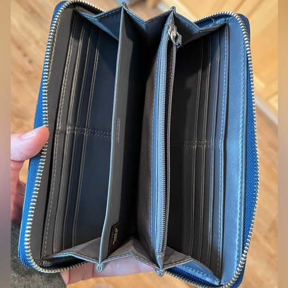 Coach Patent Embossed Monogram Logo Sapphire Blue Zip Around Wallet - Picture 7 of 10